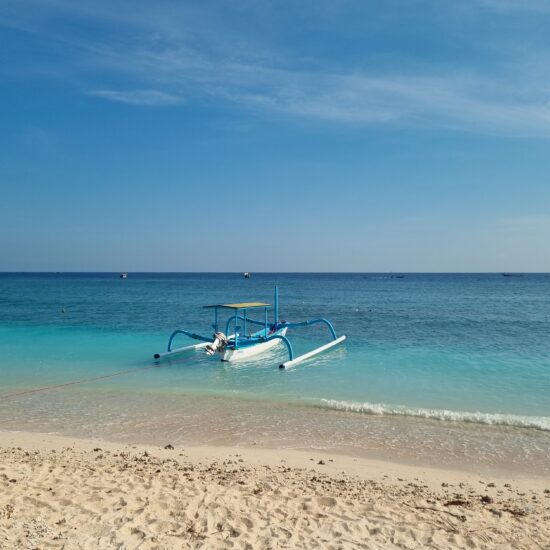 Bootje Gili Meno